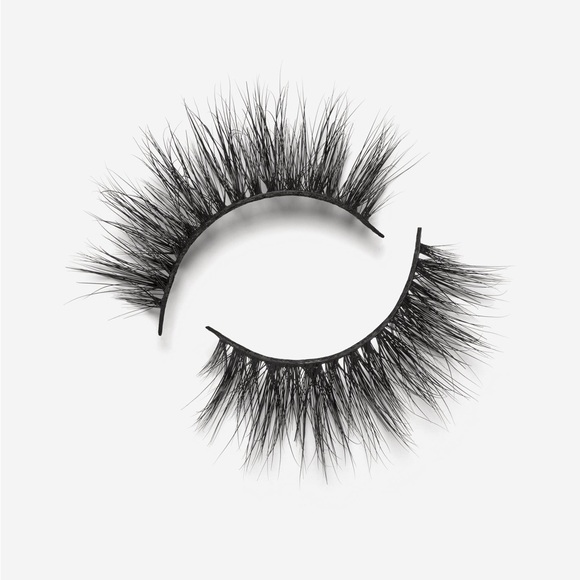 Brand New NIB Lilly Lashes 3D Mink Strip Lash Miami - Picture 8 of 9
